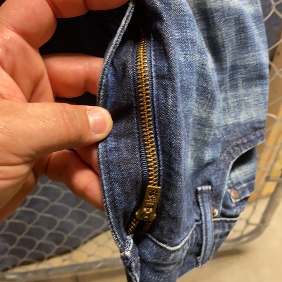 Jeans - Picture 8 of 9